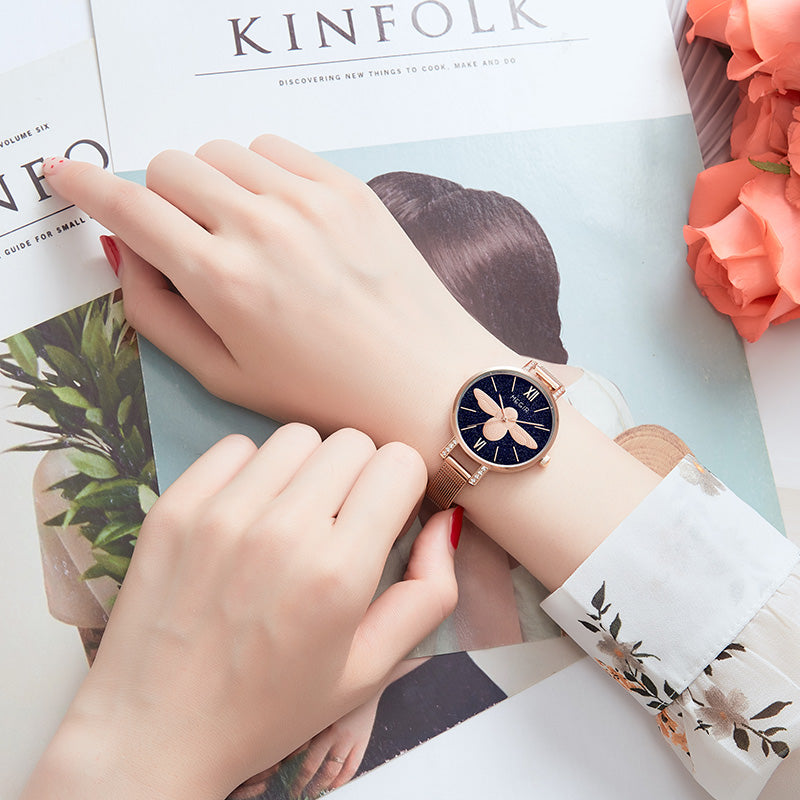 MEGIR Fashion Women Watches Top Brand Luxury Quartz Wristwatch Ladies Rose Gold Mesh Belt Business Casual Watch Reloj Mujer 7009-2