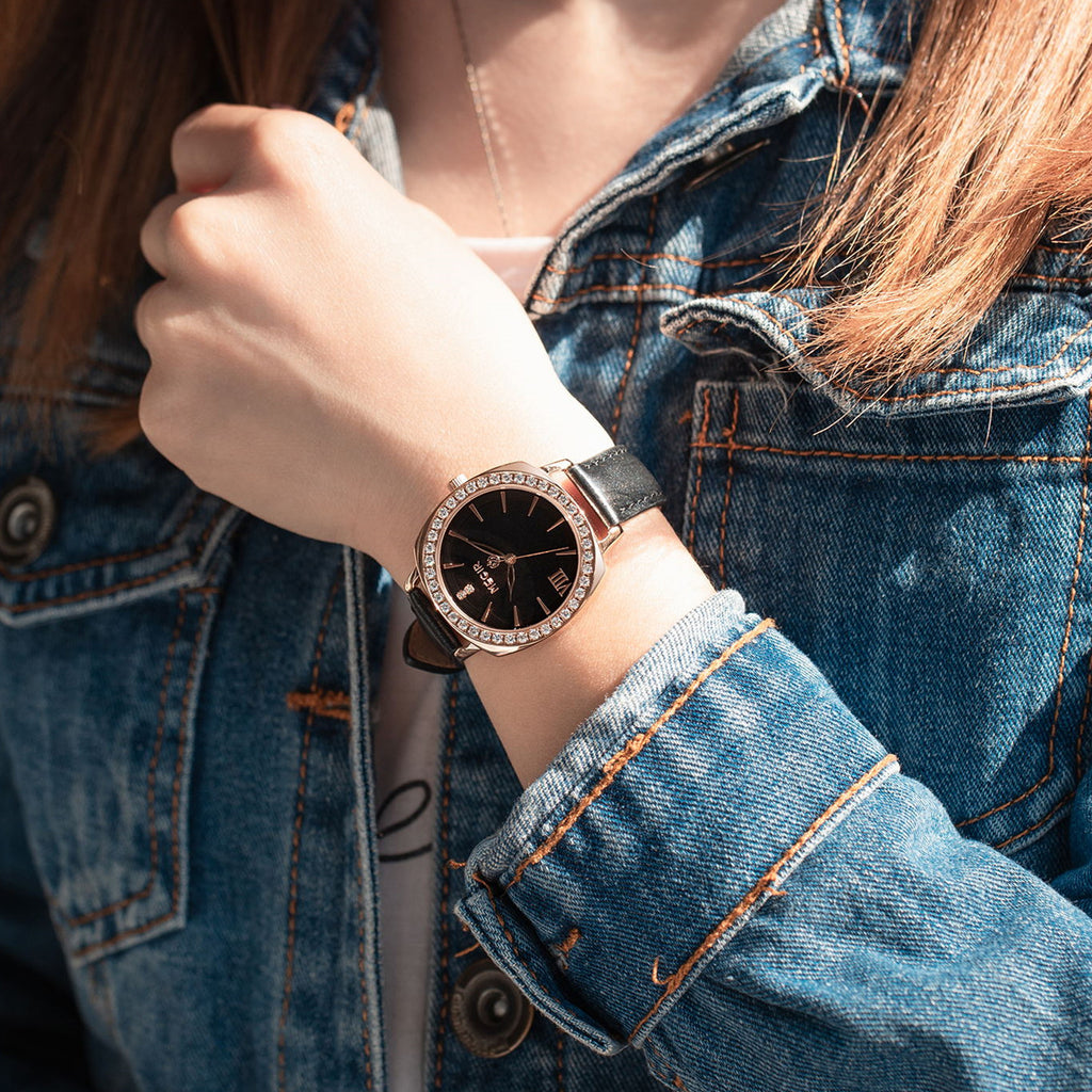 MEGIR Fashion Women Watch Luxury Diamond Leather Ladies Bracelet Watch Female Quartz Wristwatches Dress Clock Relogio Feminino-1