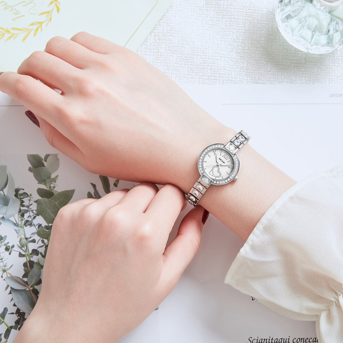 MEGIR Fashion Women Bracelet Quartz Watches Ladies Sports Dress Wrist Watch Luxury Diamond Female Clock Relogio Feminino-2