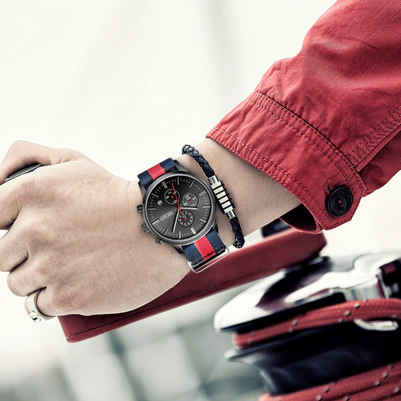 MEGIR Luxury Brand Sports Military Watches for Men Canvas Strap Fashion Men Chronograph Waterproof Luminous Quartz Wristwatch Clock 2011-7
