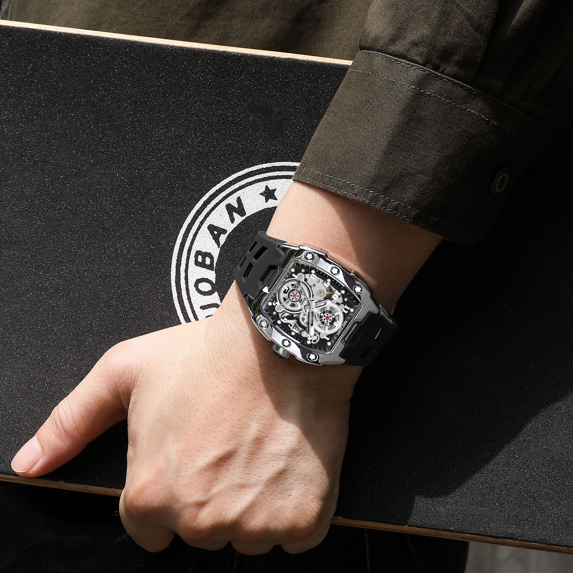 MEGIR New Men Watches Luxury Brand Automatic Mechanical Watch Skeleton Dial Silicone Strap Sports Casual Wristwatch Waterproof Clock Male Gift 8602-8